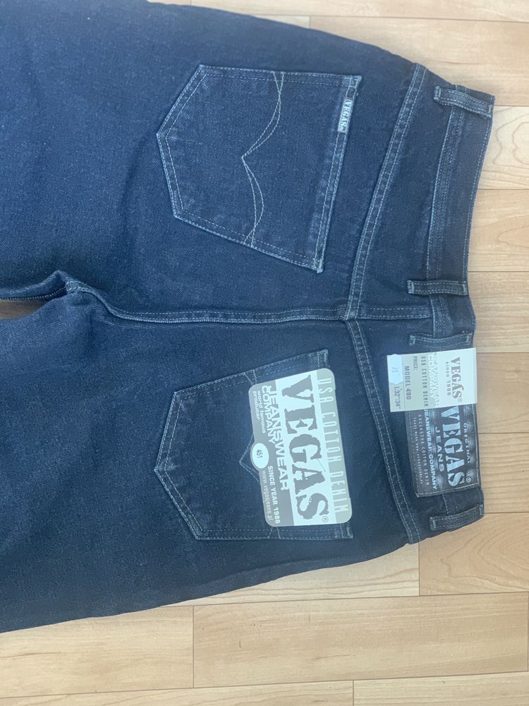 Мужские коассические джинсы 30 размер
