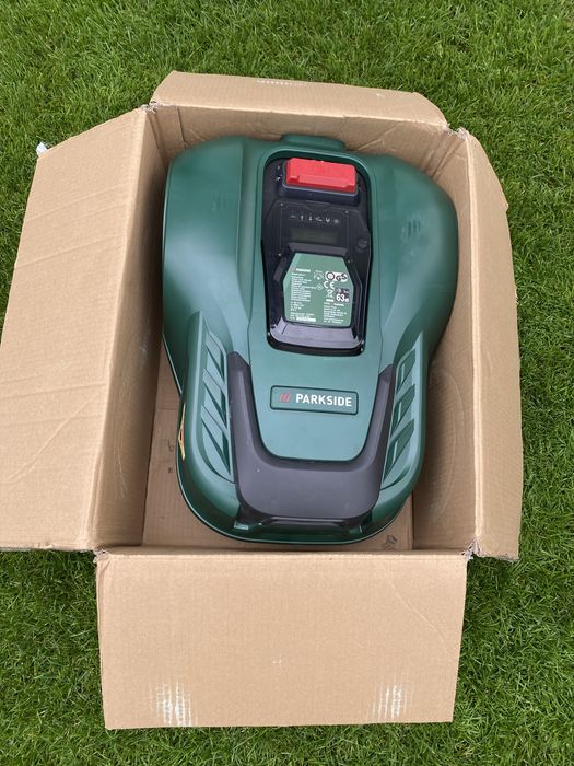 Robot koszący parkside