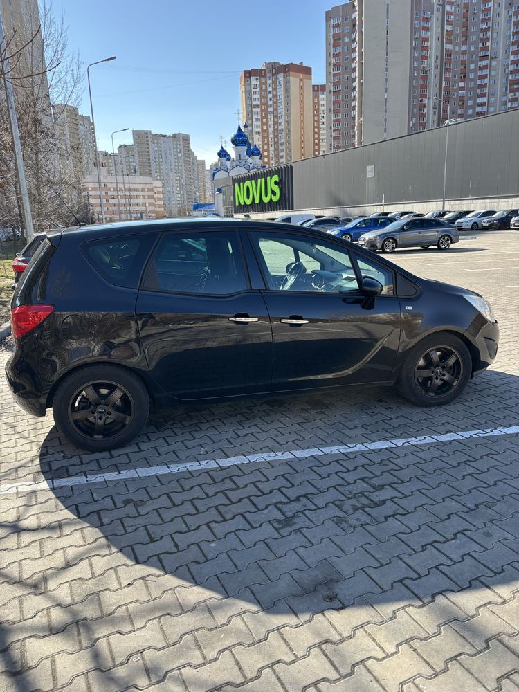Opel Meriva B 1,7 cdti