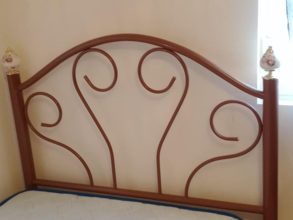 Cama de grades de solteira