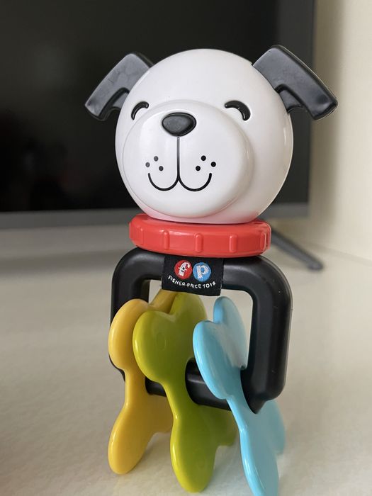 Дитяча іграшка розвиваюча брязкальце на присосці fisher price