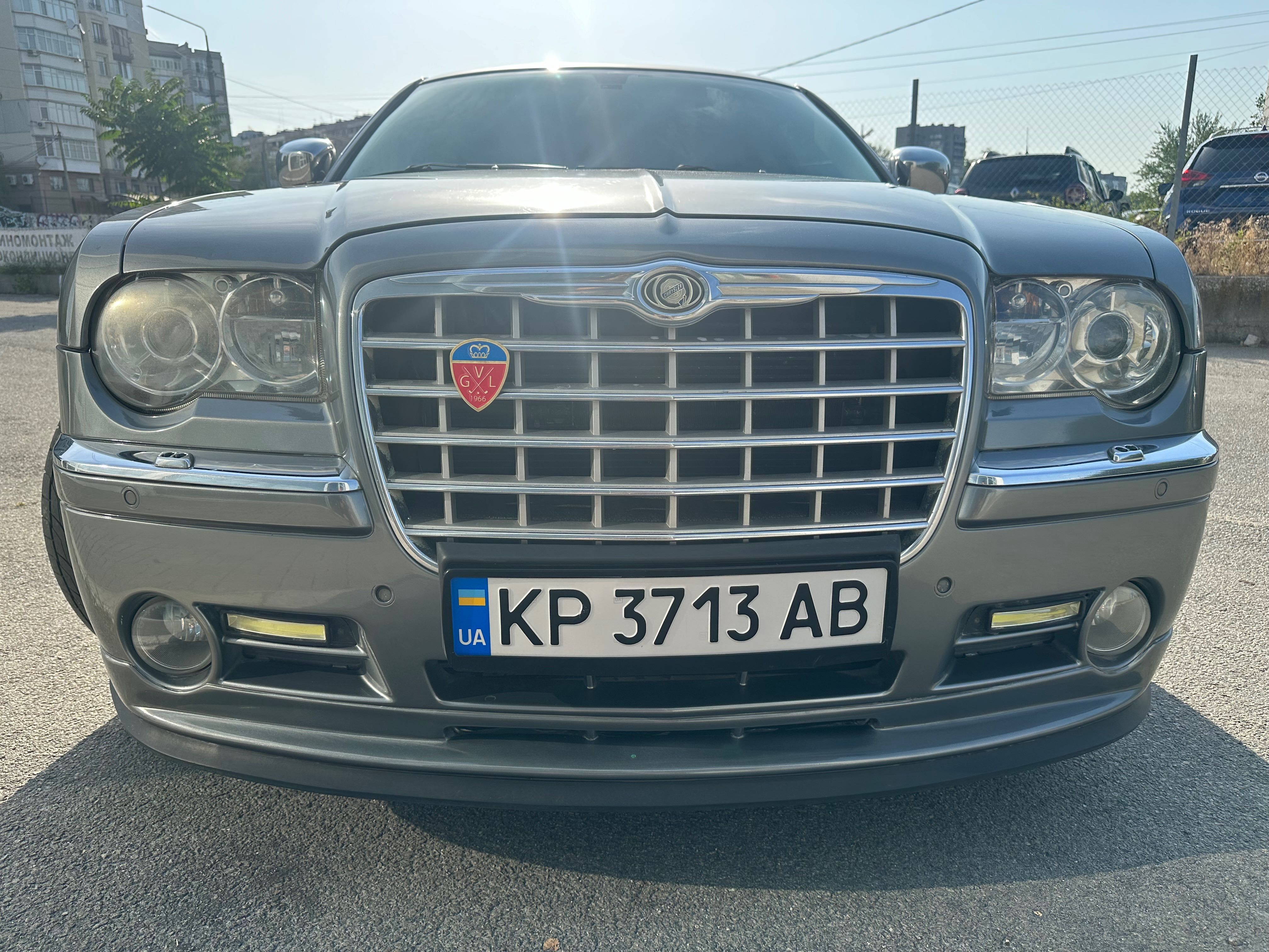 Chrysler 300C Универсал. Signature series.