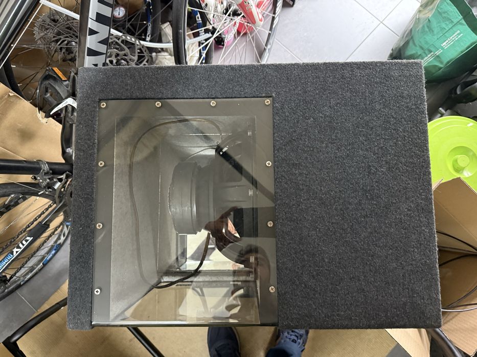 Subwoofer para automóvel