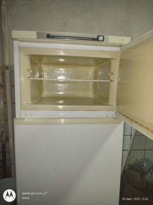 Продається холодильник в робочому стані
