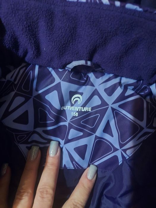 Продам зимову куртку дівчинка