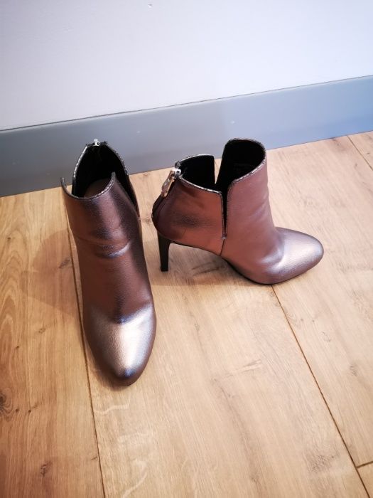 Botki na obcasie Zara r. 38