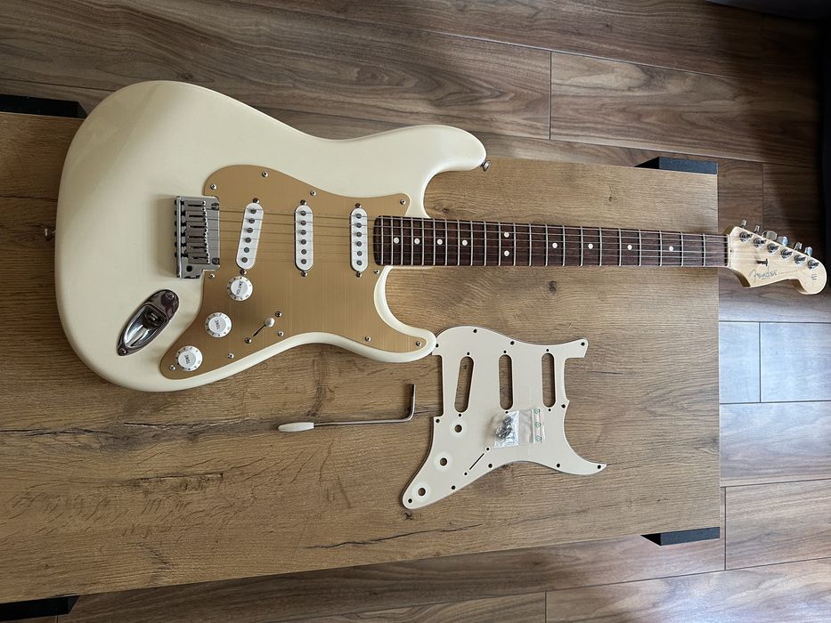 Fender Stratocaster Standard USA 2003r
