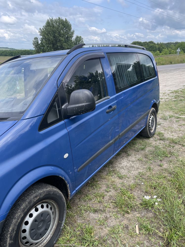 Автомобіль mersedes vito 2009