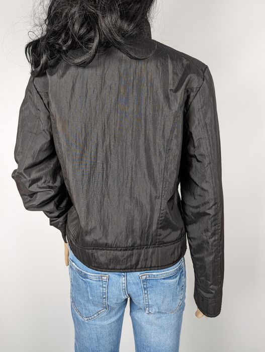 Czarna lekka kurtka damska przejściowa wiatrówka z kieszonkami ClydeM