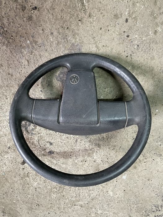 Автомобільне кермо