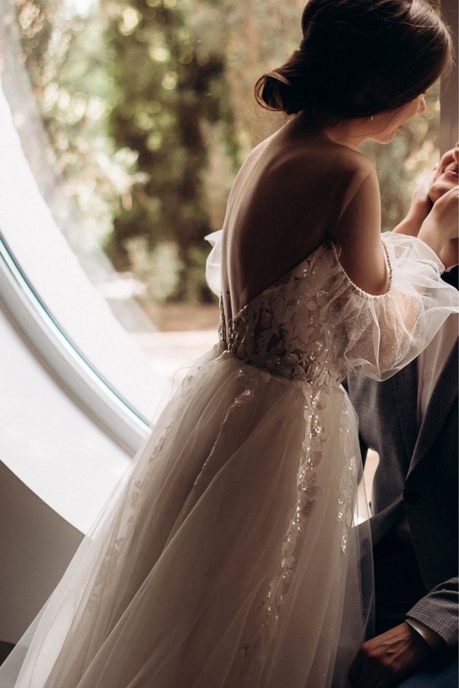 Свадебное платье со шлейфом/ весільна сукня