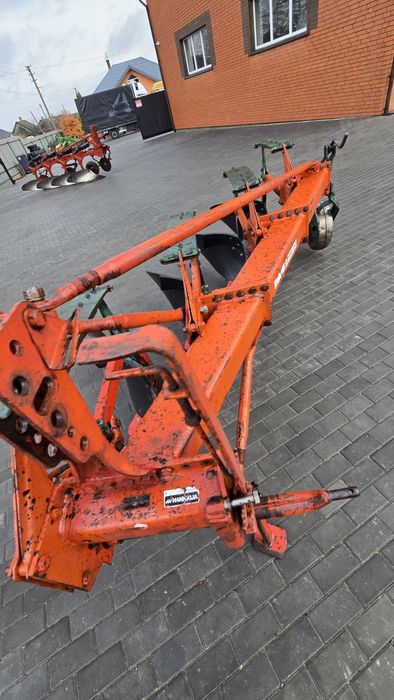 Плуг квернеланд 4-3-35