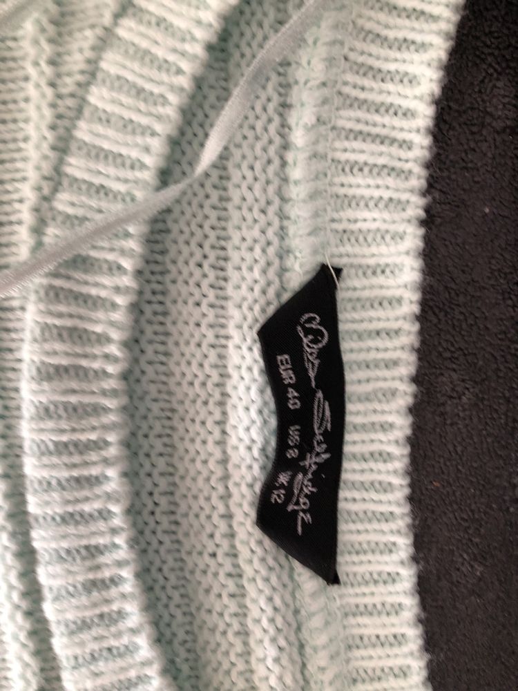 A3. Sweter rozmiar S