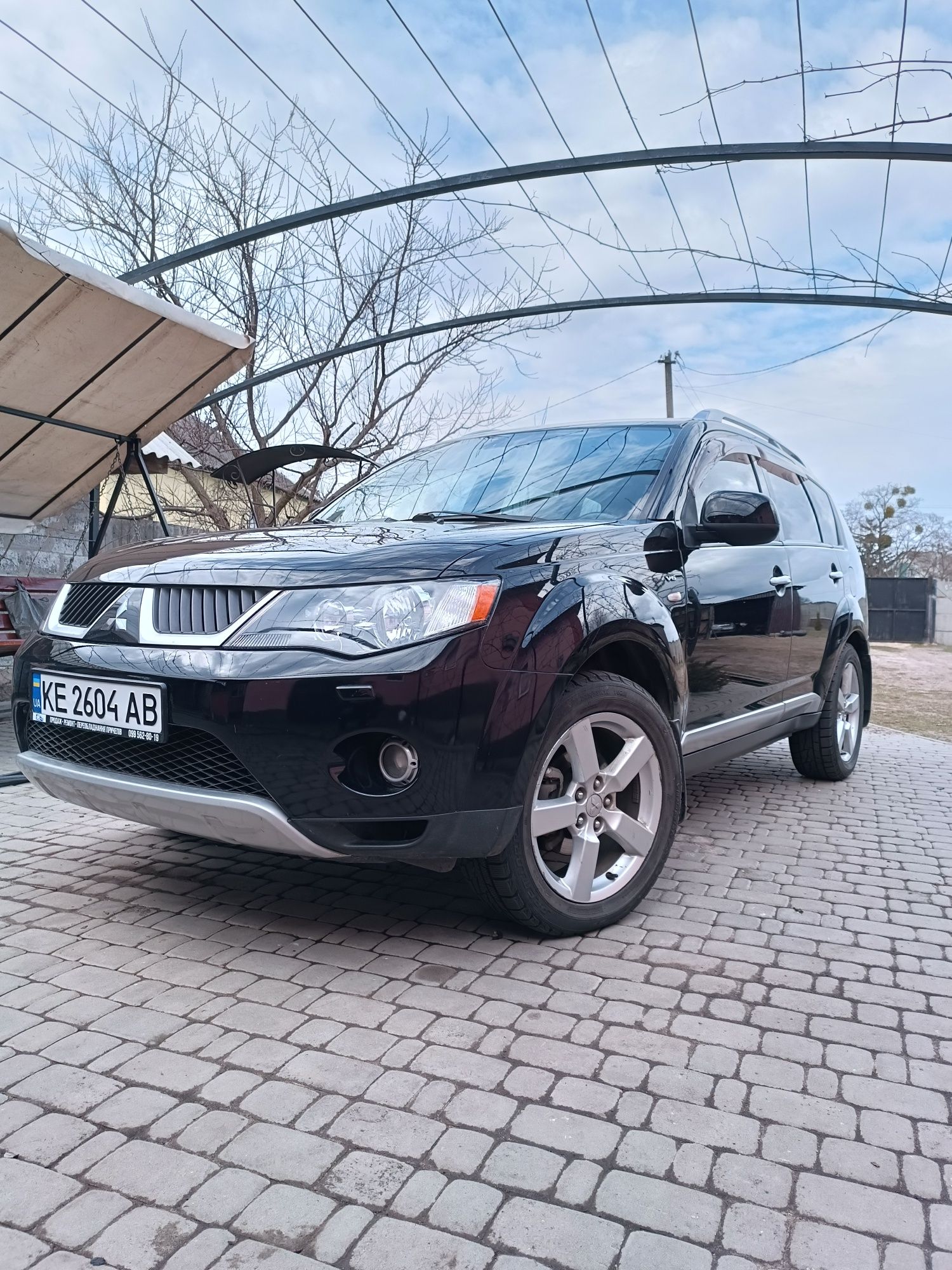 Продам mitsubishi outlander v6 3.0