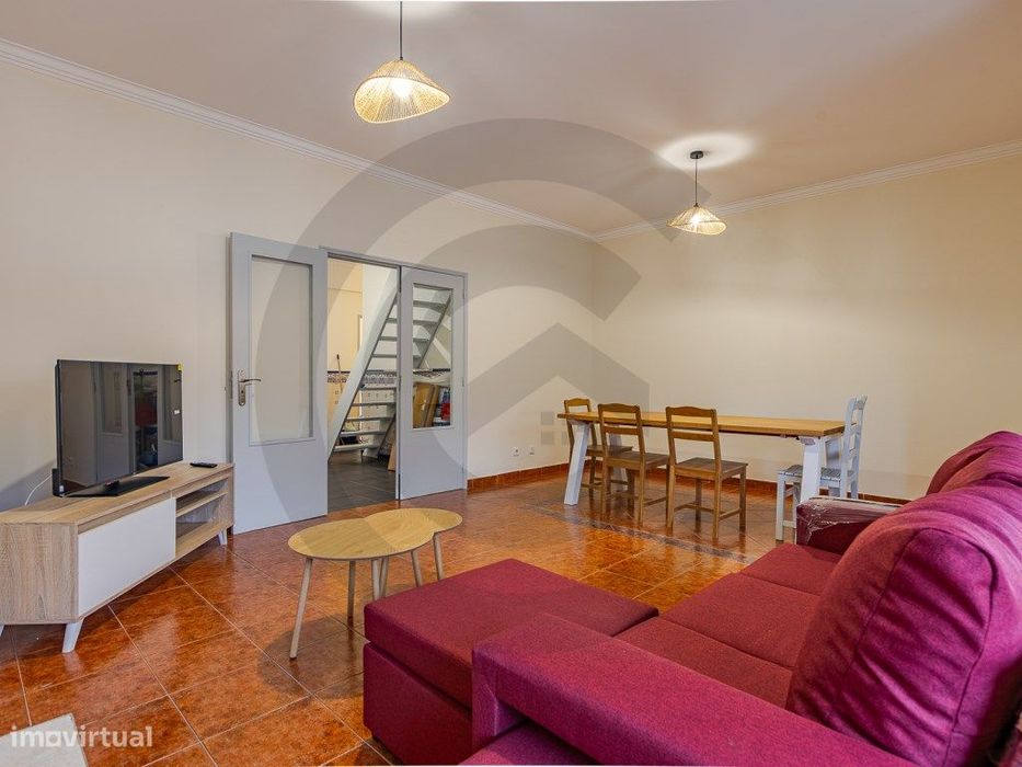 Torres Novas, T3, 3º c/ elevador e lugar de garagem. Sótão transfor...