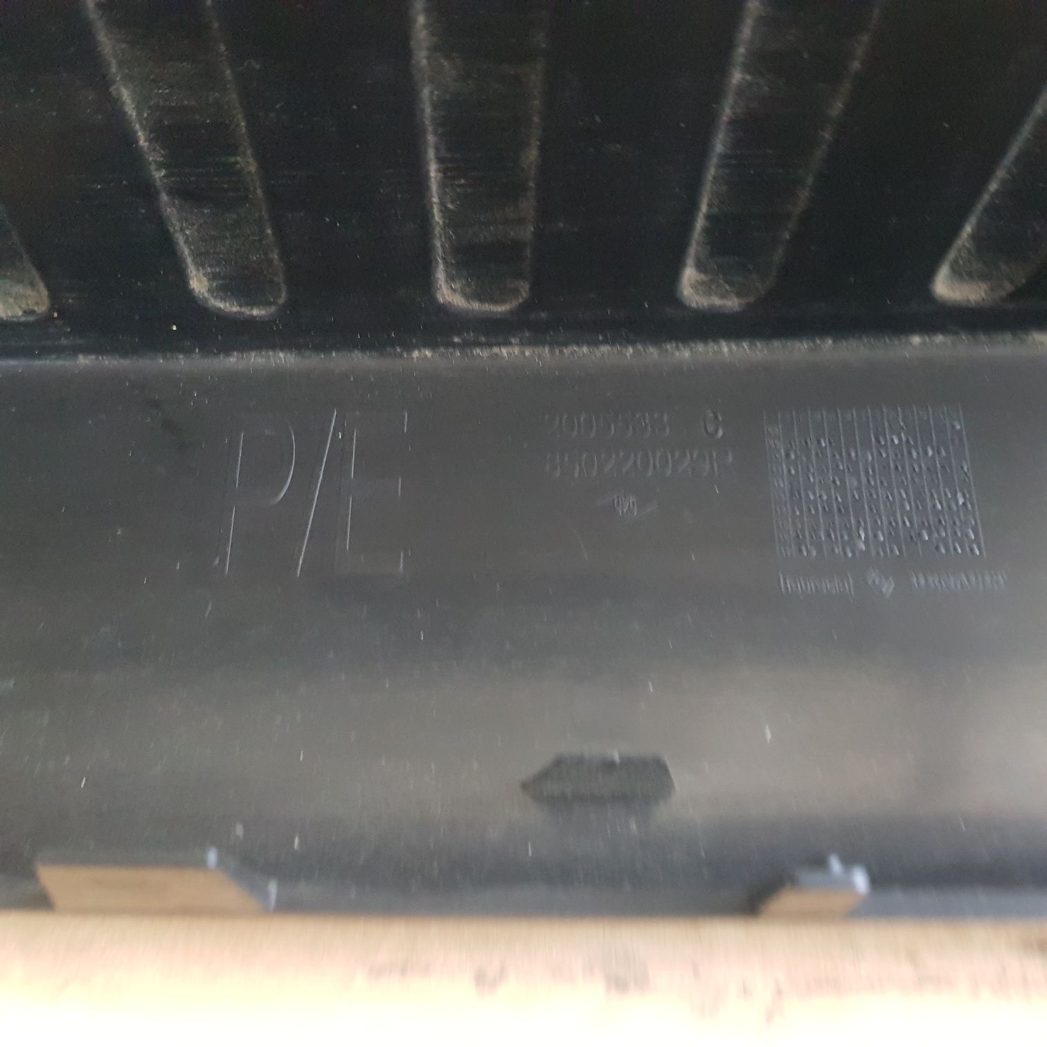 Бампер задній MASTER III MOVANO B 850220029R PDC
