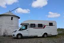 Aluguer de autocaravana de 4/6 lugares