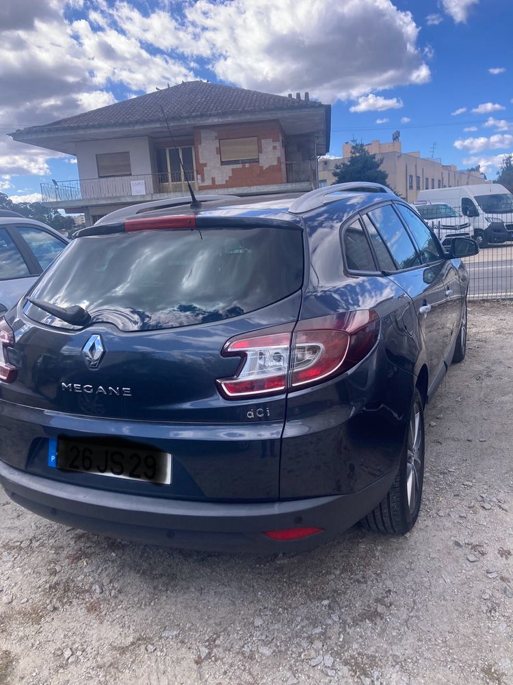 Renault Megane sports tourer 1.5 dci 110 cv