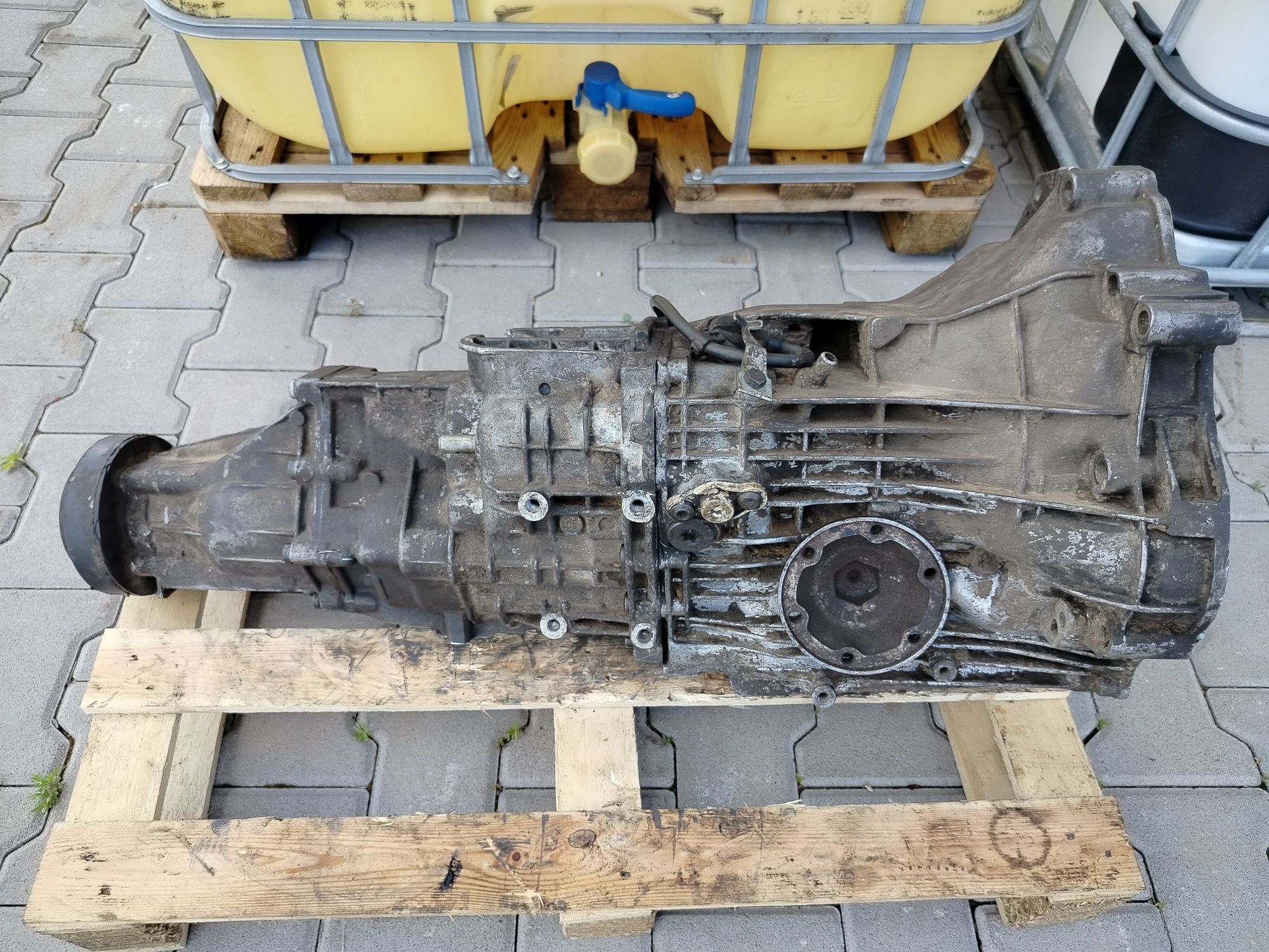 КПП Кватро AXM Audi 80 100 A4 A6 2,6 2,8 quattro коробка передач рабоч