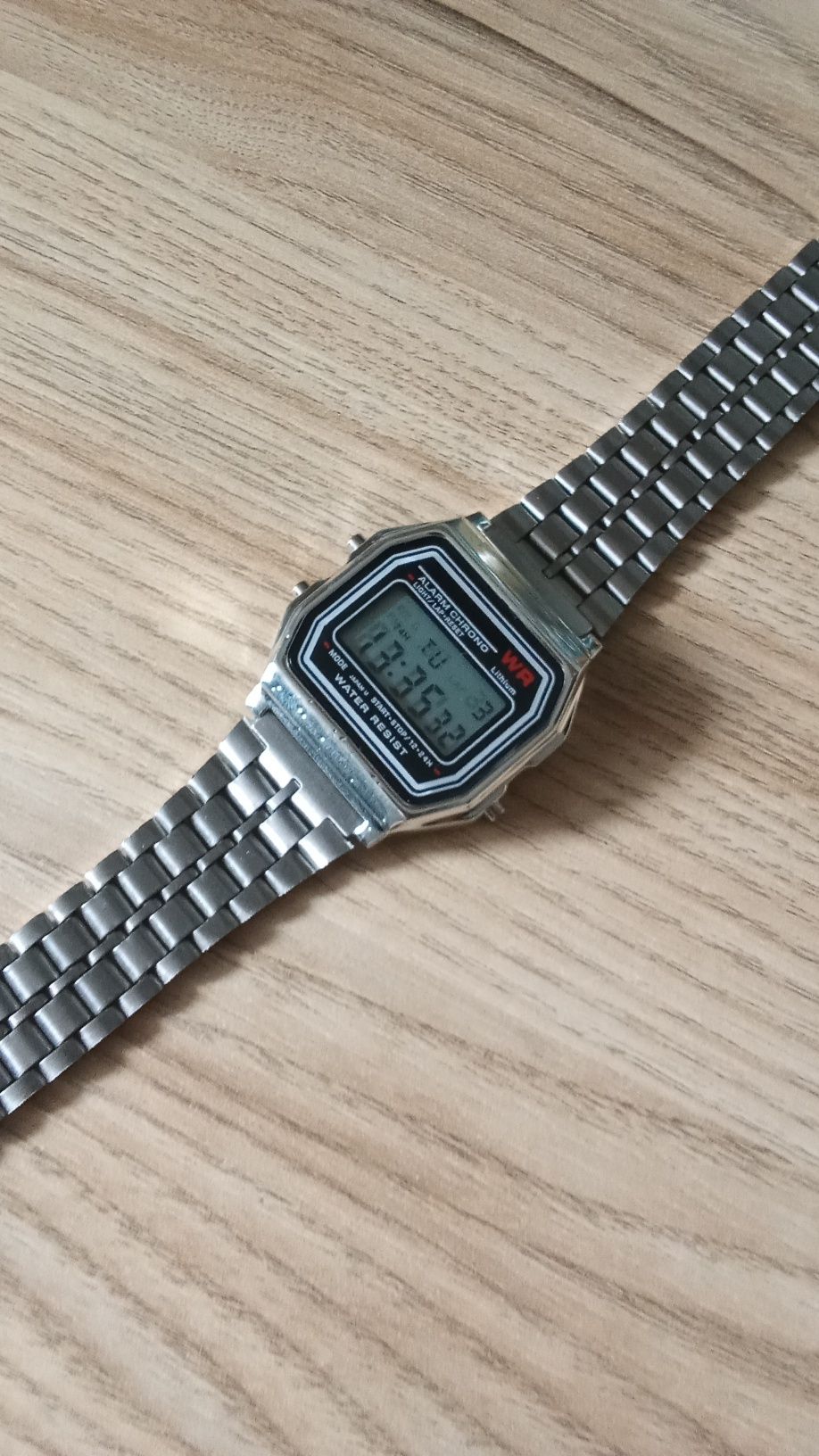 Zegarek typu casio unisex