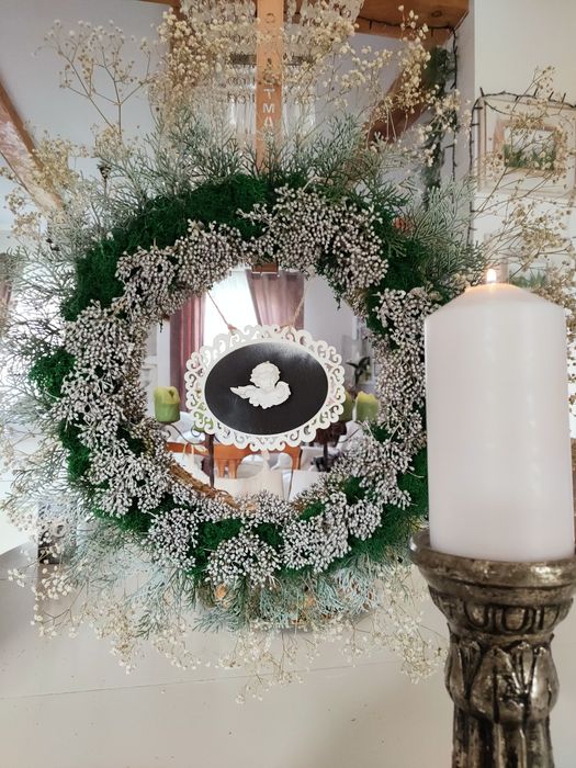 Piękne wianki na sprzedaz