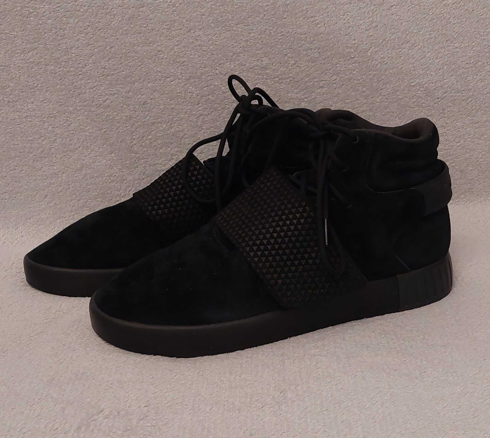 adidas Tubular Invader