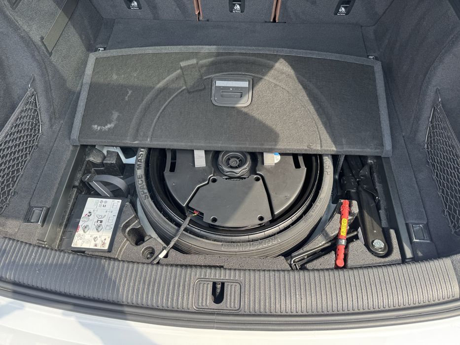 Audi q5 2021 як нова перед максимальна комплектація