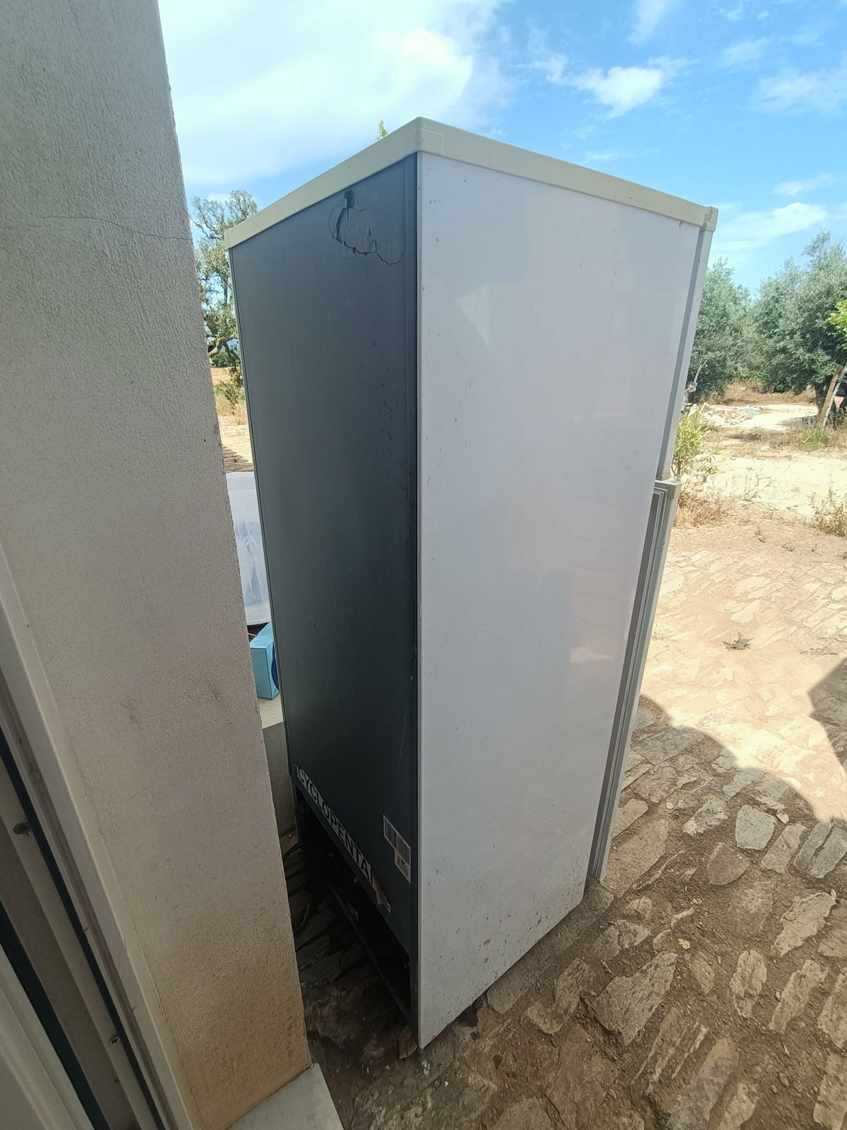 Frigorífico PARA VENDA