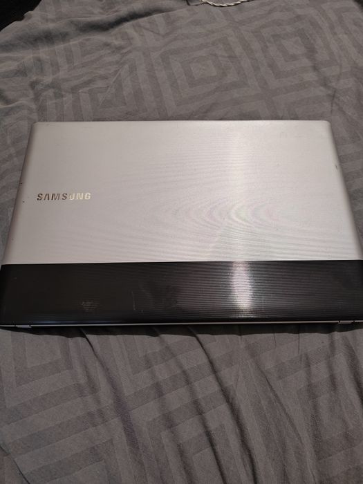 По детально Samsung RV513 . на каждую запчасть своя цена !