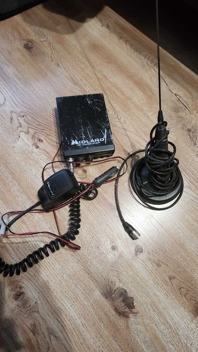 MIDLAND 121 CB, Radio