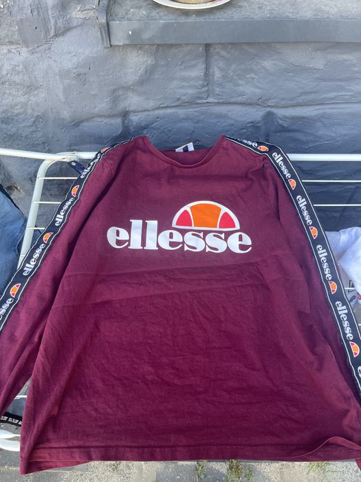 Продам кофту Ellesse