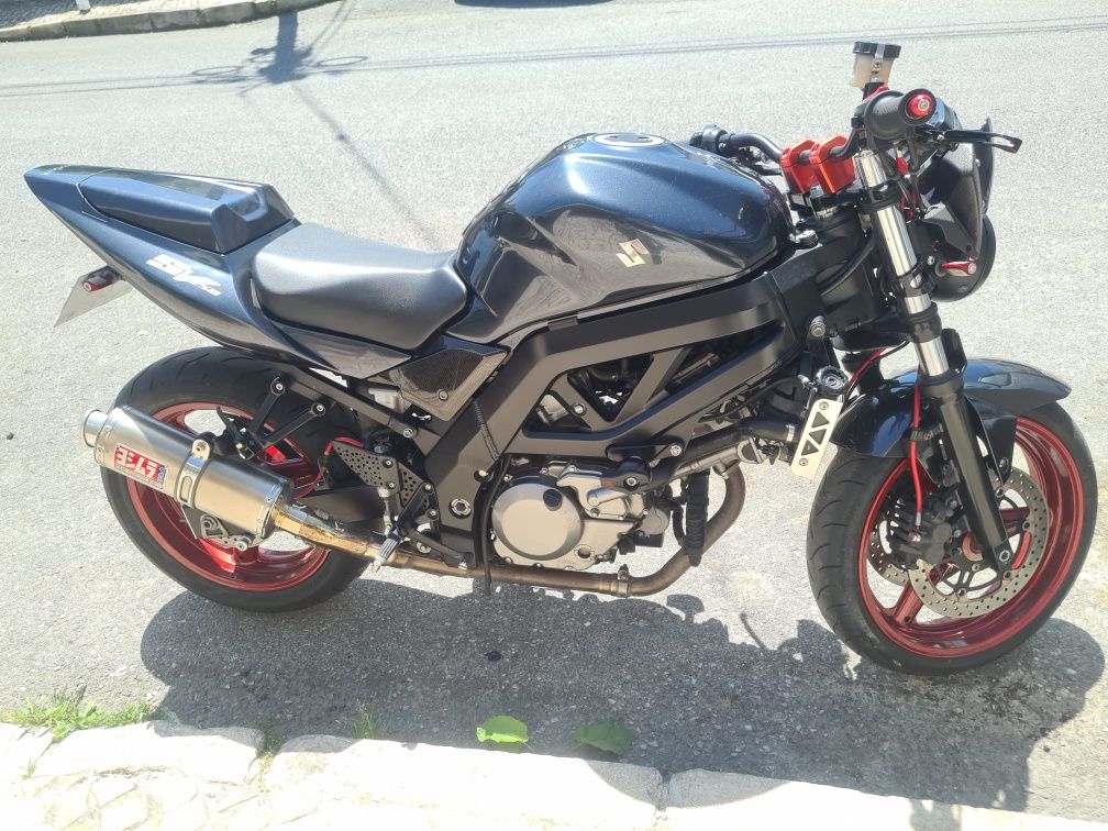 Suzuki sv650 de 2008 personalizada