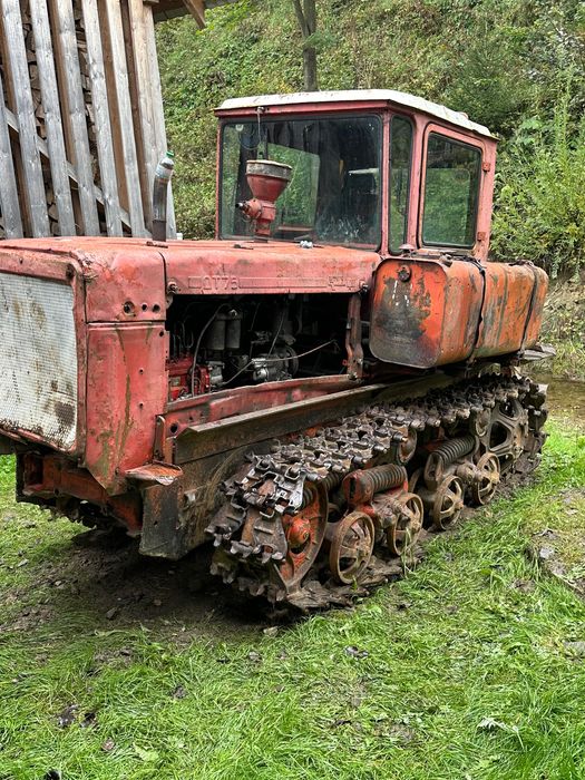 Вгтз ДТ75 трактор гусеничний