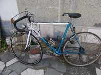 bicicleta de estrada esmaltina