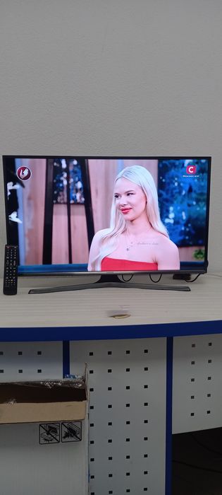 Телевізор samsung 32 дюйми