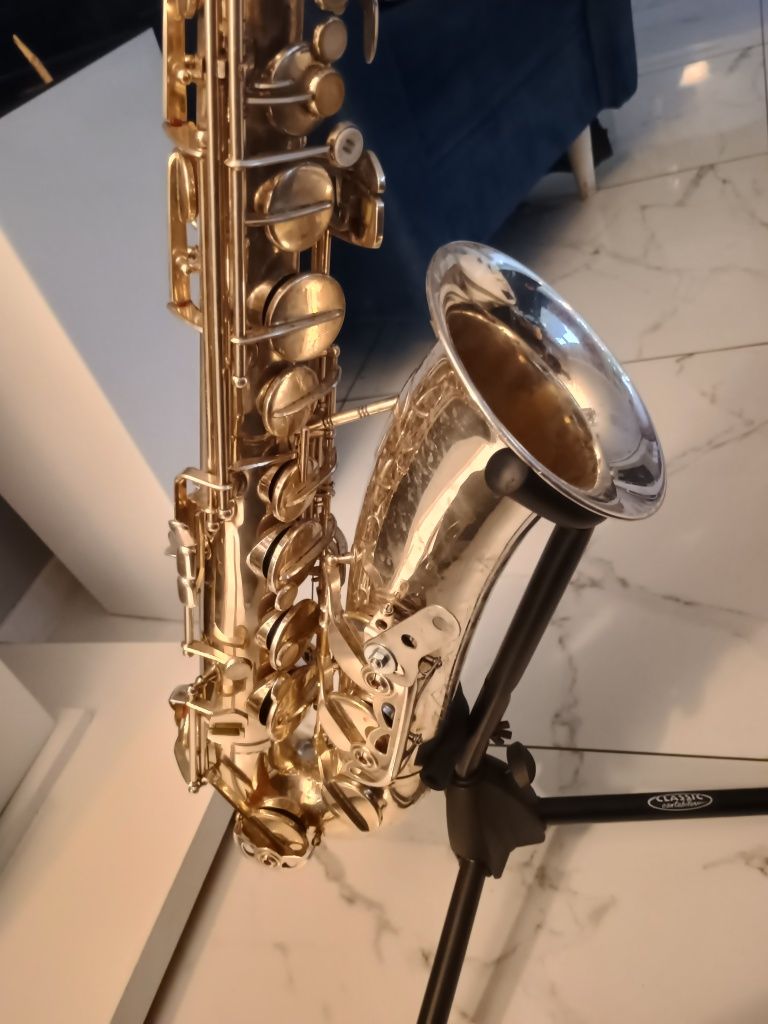 Saksofon tenorowy Amati Classic Deluxe