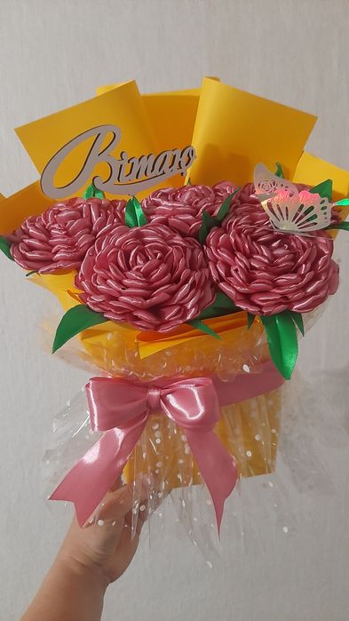 Букеты с атласной ленты