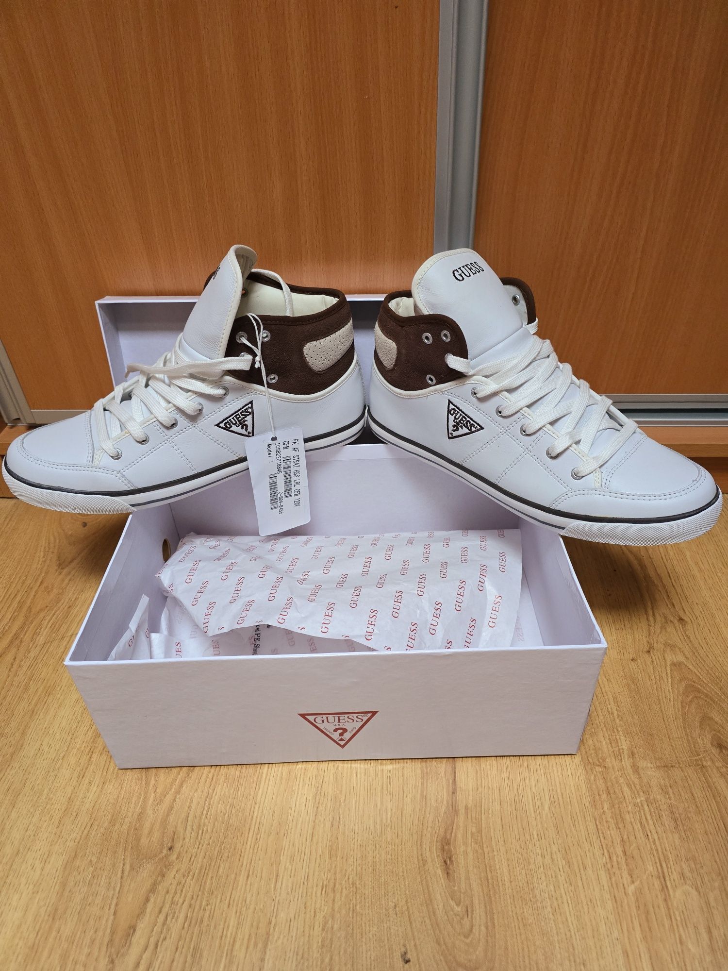 Ténis GUESS N.44
