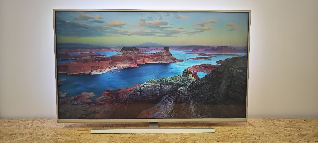 Telewizor LED 43 cale Philips 4K Smart AMBILIGHT