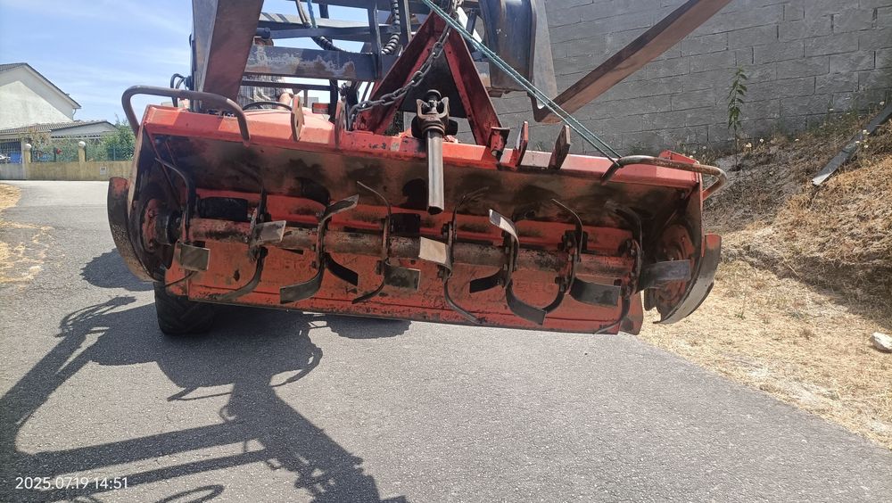 Fresa  joper 1.5
Faz 1.50cm de corte.
Boa