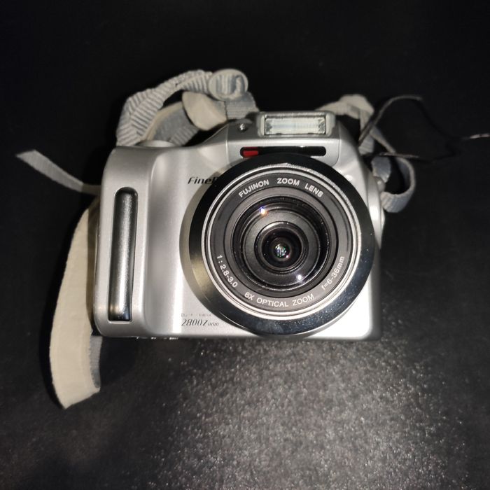 fujifilm finepix 2800 zoom com oferta de bolsa