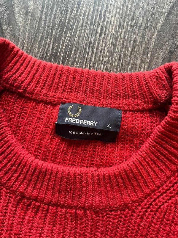 Fred Perry sweter