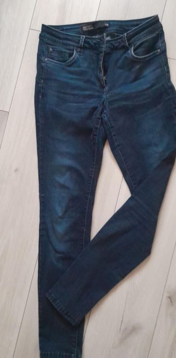 Spodnie damskie na L