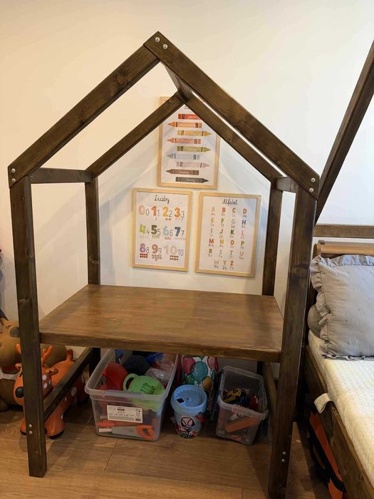 Zestaw mebli dla dzieci domek łóżko i biurko