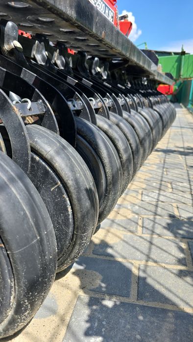 Сівалка зернова дискова 2,5м.Туме