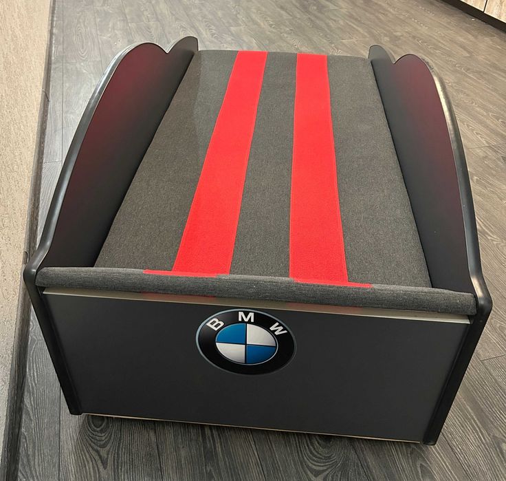 Ліжко дитяче BMW