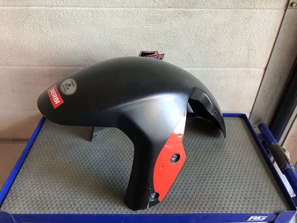Błotnik derbi gpr aprilia rs