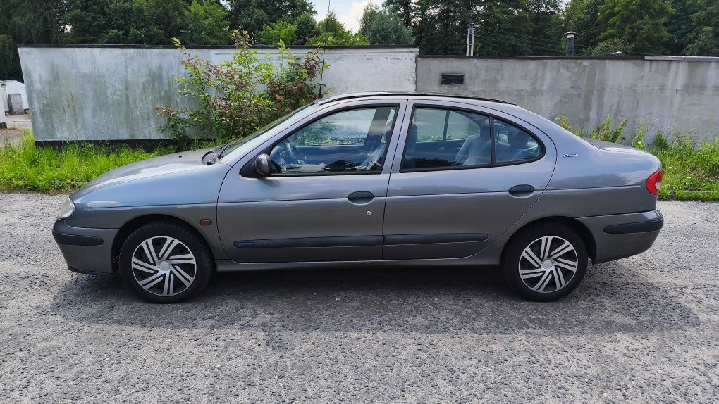 Renault Megane Clasic z gazem 2003.r