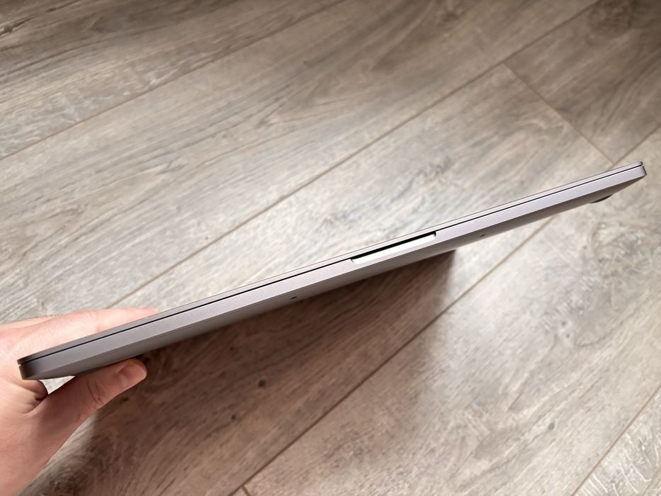 MacBook Pro 16'' 2019 A2141 (i7/32/512)