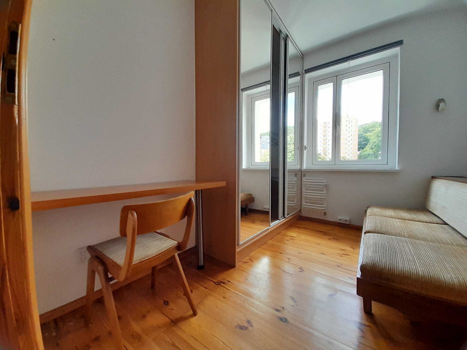 Wynajmę pokój 9m2 w centrum Gdyni, duża kuchnia!